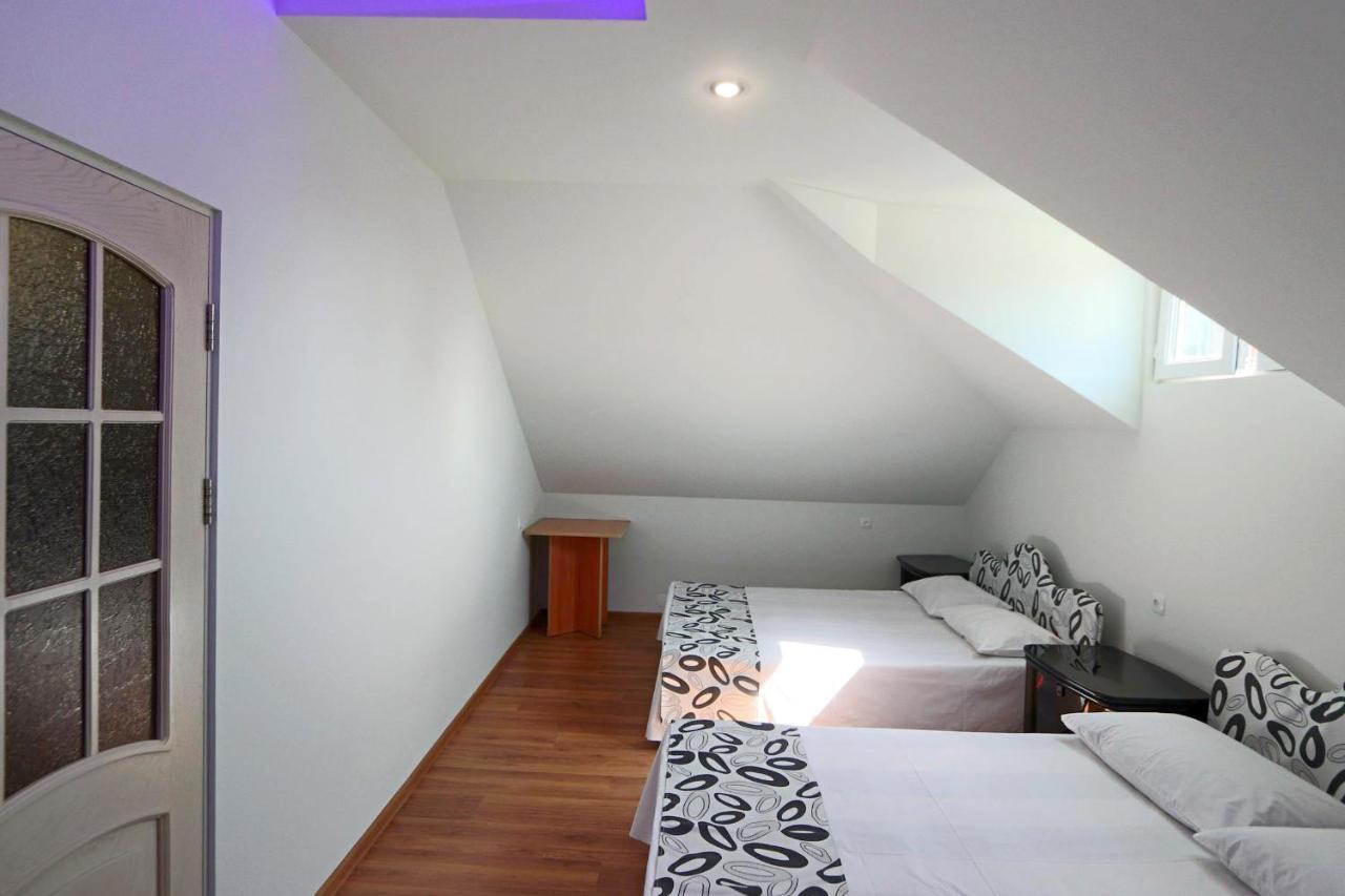 Garnim Guest House Erevan Esterno foto