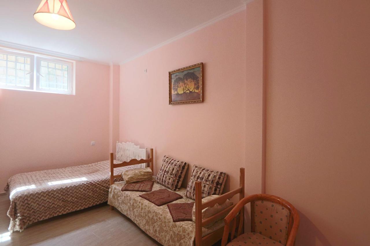 Garnim Guest House Erevan Esterno foto