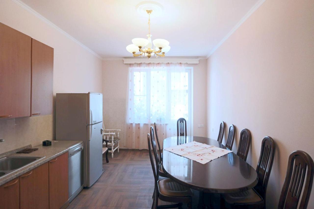 Garnim Guest House Erevan Esterno foto