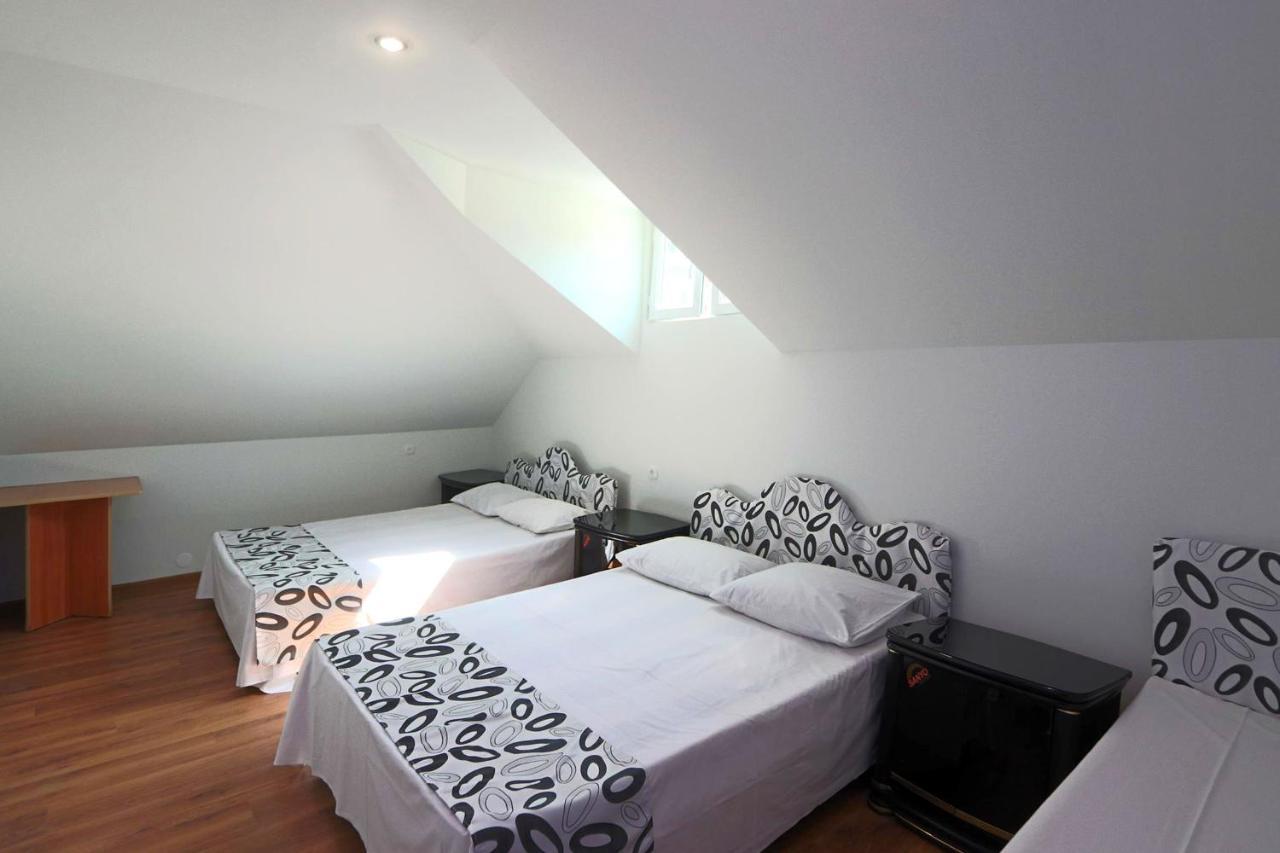 Garnim Guest House Erevan Esterno foto