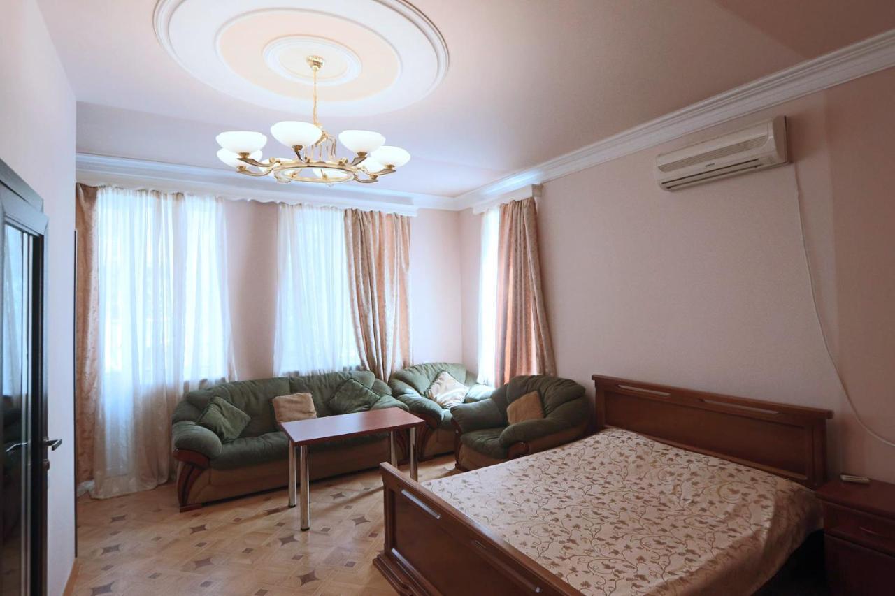 Garnim Guest House Erevan Esterno foto