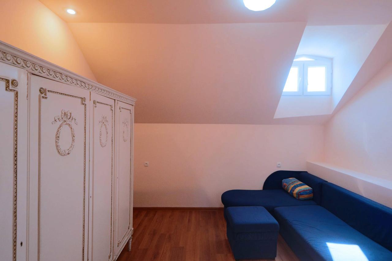 Garnim Guest House Erevan Esterno foto
